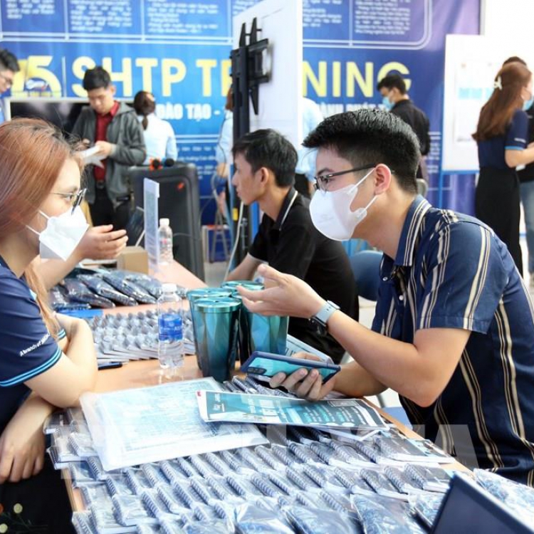 Thị trường lao động thay đổi, các trường đại học làm gì khi bằng cấp không còn bảo đảm việc làm?